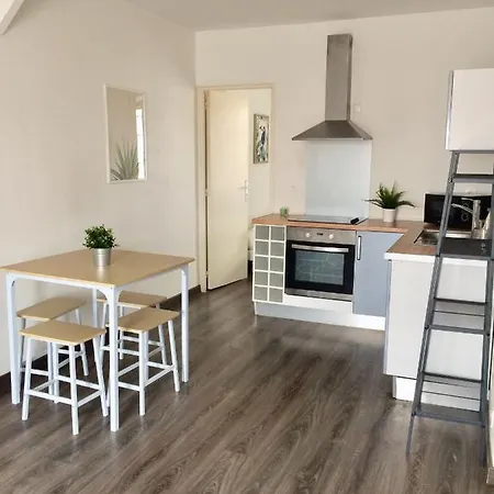 6 Avenue Du General Mangin Apartment